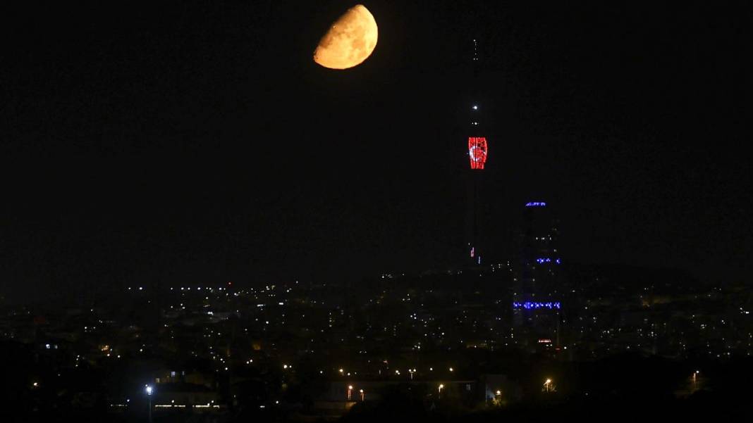 İstanbul'da yarım ay şöleni 3