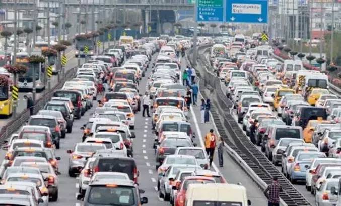Okullar açılıyor: İstanbul trafiği için teyakkuza geçildi! Toplu taşıma ücretsiz mi olacak? 14