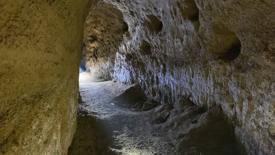 Karabük'te heyecanlandıran keşif: 5 bin 500 yıllık yer altı kaya yerleşkesi bulundu 4