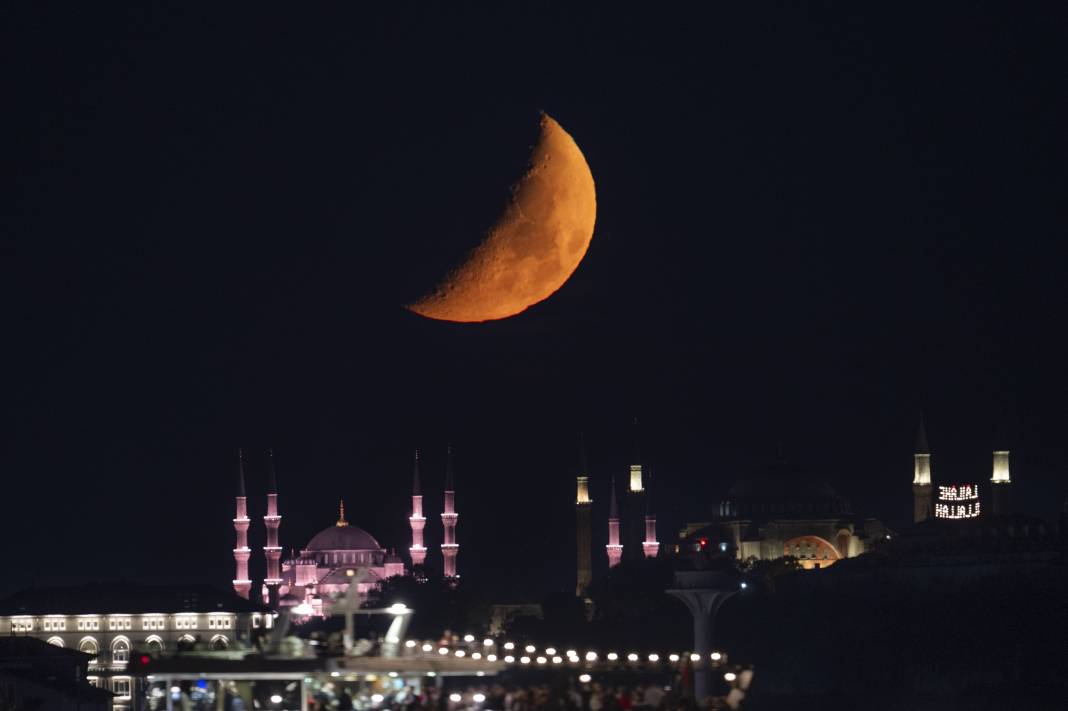 Ankara ve İstanbul'dan 'Ay' manzaraları 10
