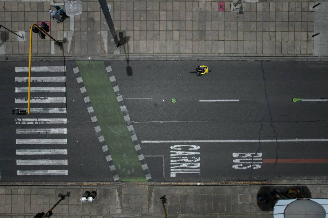 Arabasız bir gün nasıl olur?: Bogota'da deneniyor 16