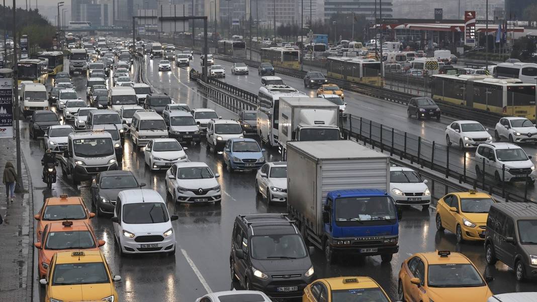 Okullar açılıyor: İstanbul trafiği için teyakkuza geçildi! Toplu taşıma ücretsiz mi olacak? 7