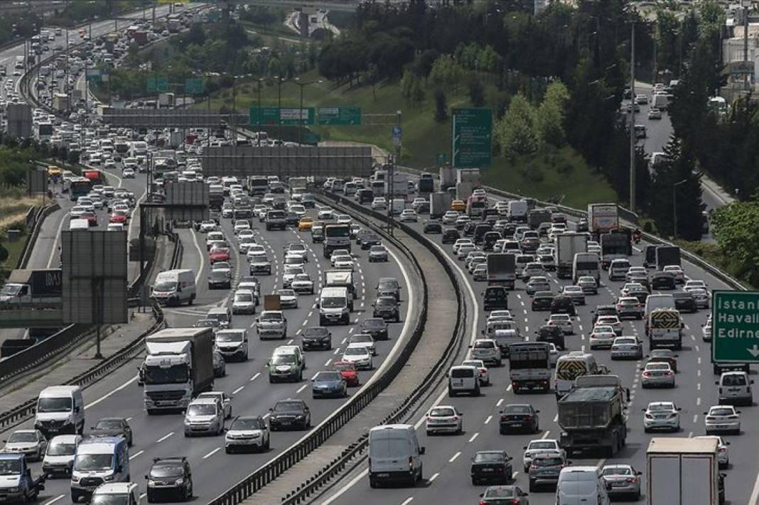 Okullar açılıyor: İstanbul trafiği için teyakkuza geçildi! Toplu taşıma ücretsiz mi olacak? 9