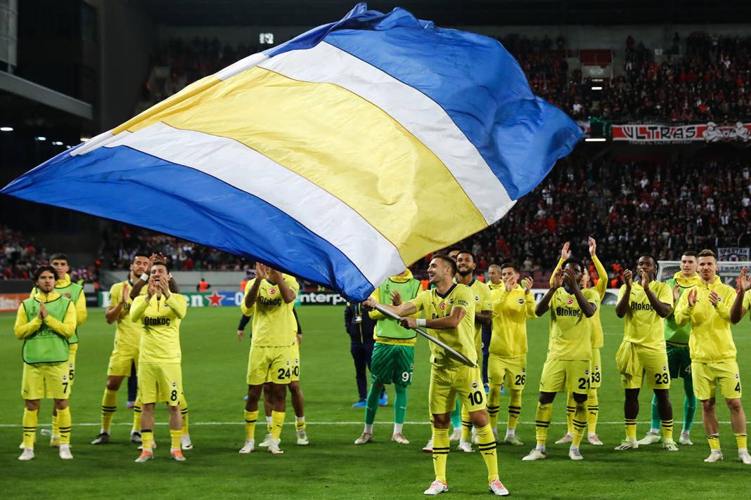 Fenerbahçe'nin Avrupa'da bileği bükülmüyor 12