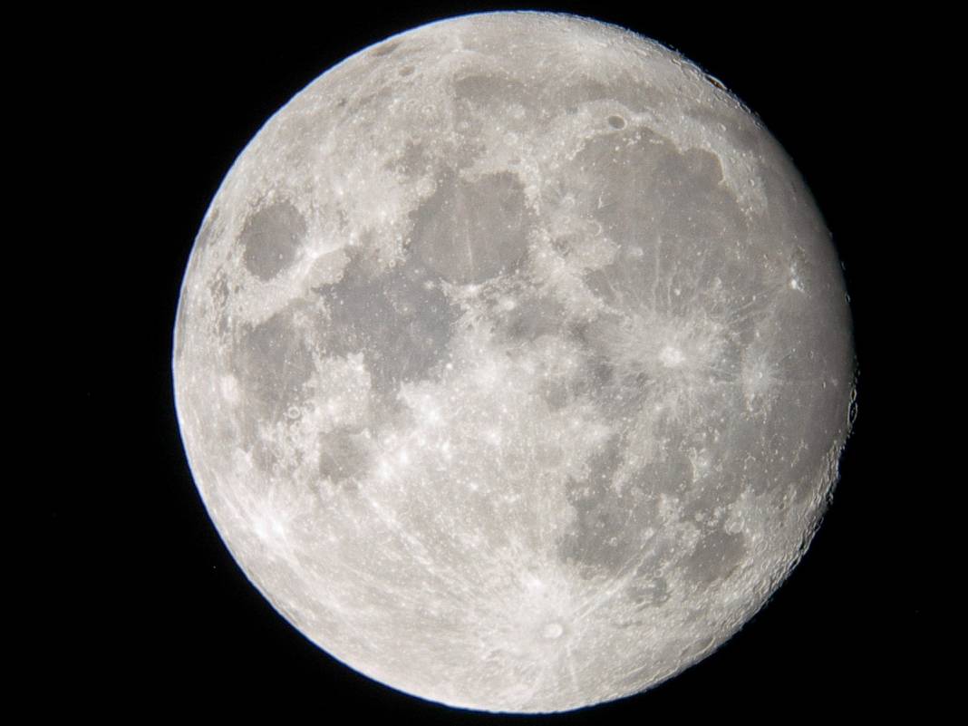 Ay'ın sırrı çözüldü! Bilim insanları Ay’ın içinde ne olduğunu ilk kez açıkladı 3