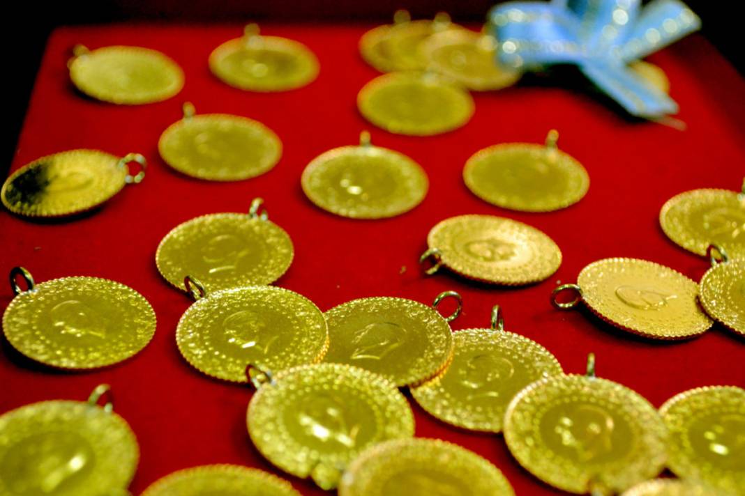 İslam Memiş tarih verip uyardı 'Hazırlanın gram altın fiyatları uçuşa geçecek' 9