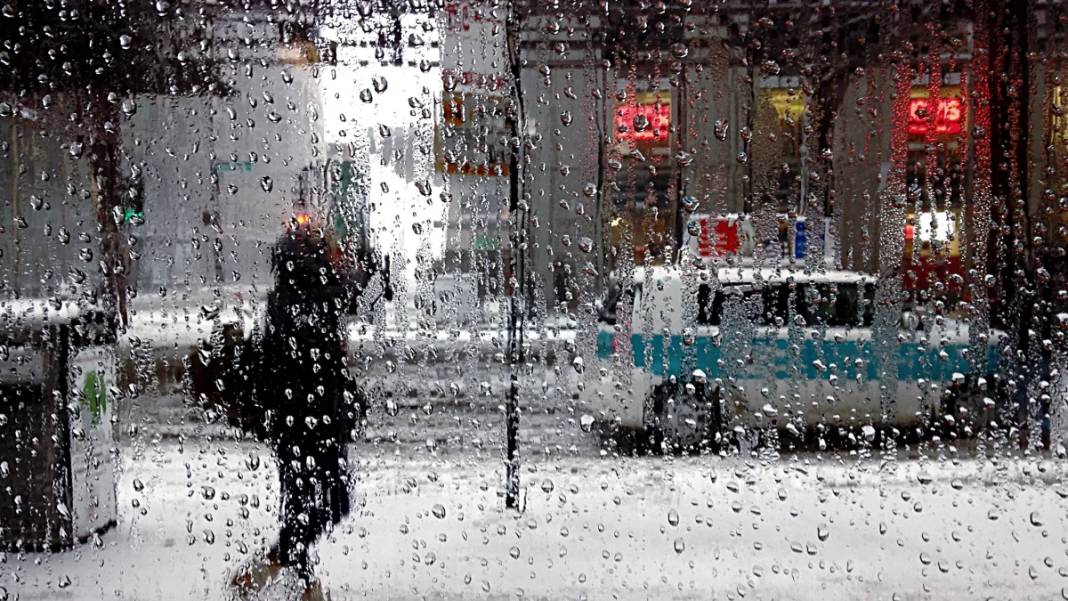 Meteoroloji'den 14 kent için sarı kod alarmı! Sis, pus ve sağanak yolda 8