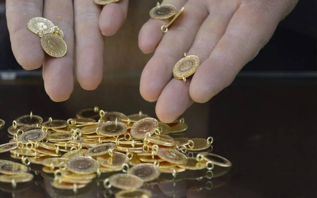İslam Memiş tarih verip uyardı 'Hazırlanın gram altın fiyatları uçuşa geçecek' 8