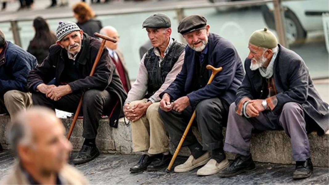 Yaş şartı olmadan tüm emeklilere bedava olacak ‘Ücretsiz olsun diye yasa çıkıyor 8