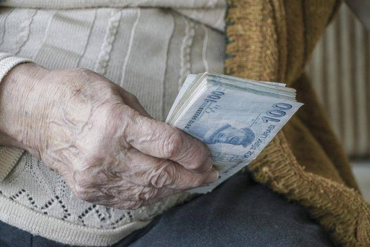 Emekliler dikkat 'SGK uzmanı net rakam verdi' En düşük emekli maaşı belli oldu 4