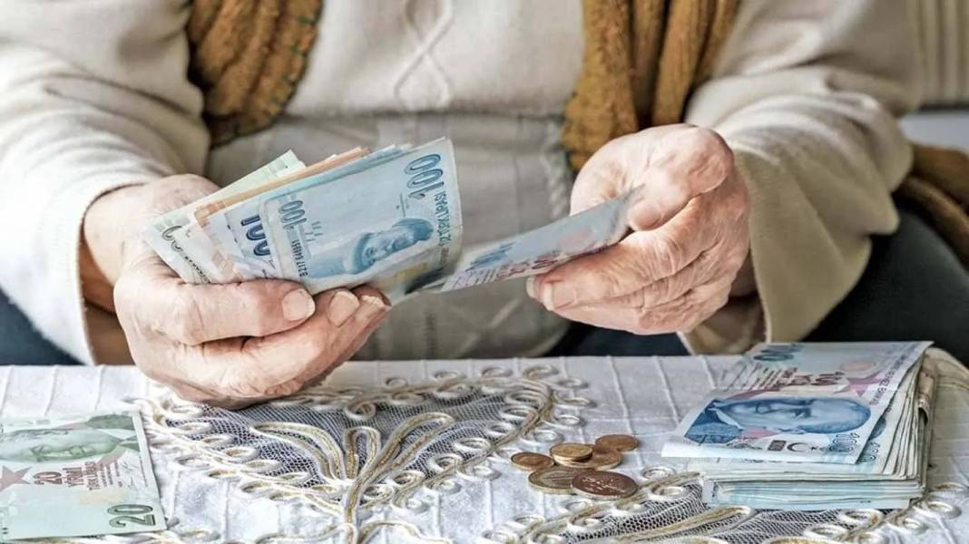 Emekli maaşı 17.002 TL'ye tamamlanacak 'Seyyanen zamda sosyal yardım formülü' 5