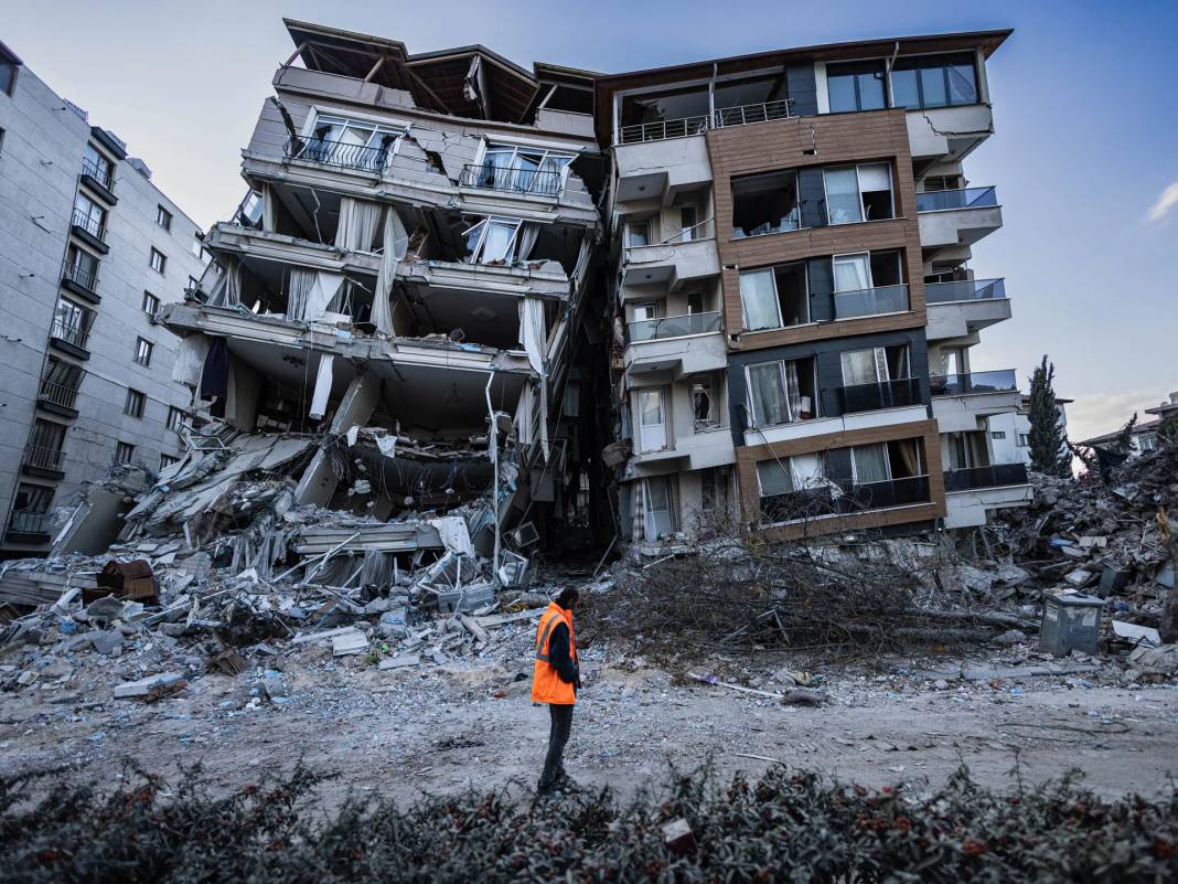 Japon deprem uzmanı tek tek o illeri uyardı 'Her yer kıpkırmızı' 5