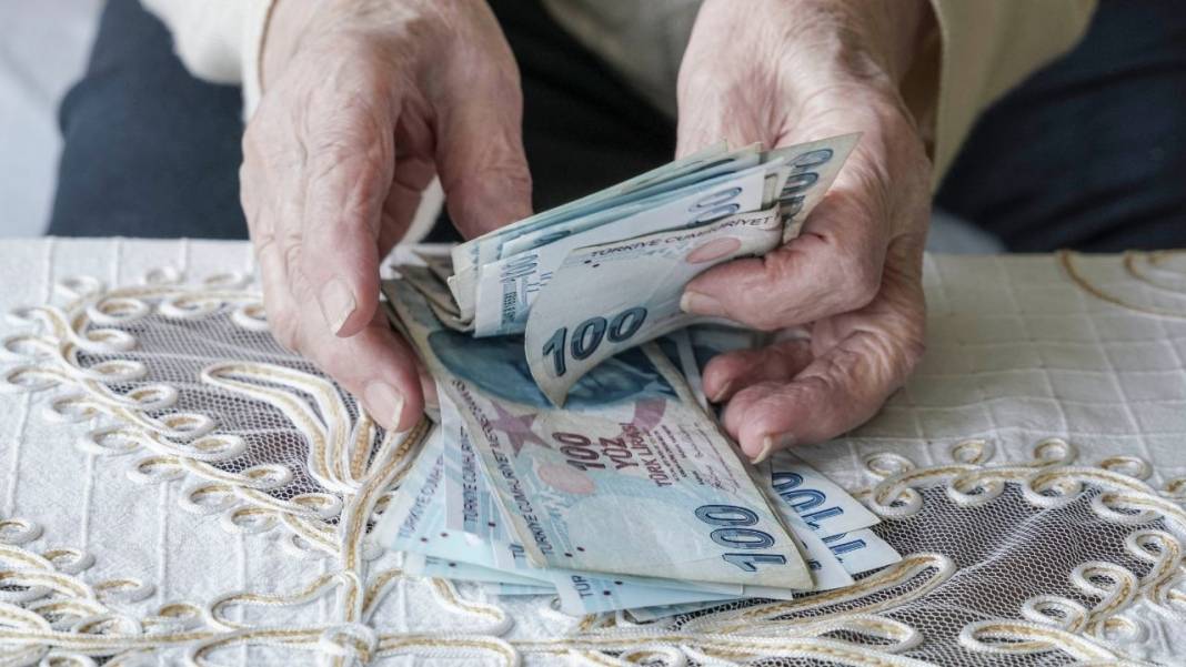 İlave refah payı artışı geliyor 'En düşük emekli maaşı alan emekliler dikkat' 5