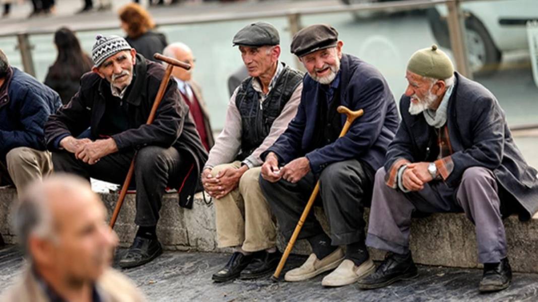 İlave refah payı artışı geliyor 'En düşük emekli maaşı alan emekliler dikkat' 3