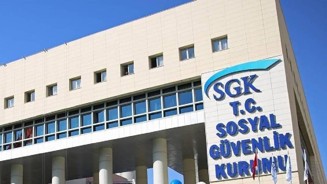 SGK’ya bu belgeye vermeyenin emeklilik hakkı yanacak ‘Kritik detay ortaya çıktı’ 2