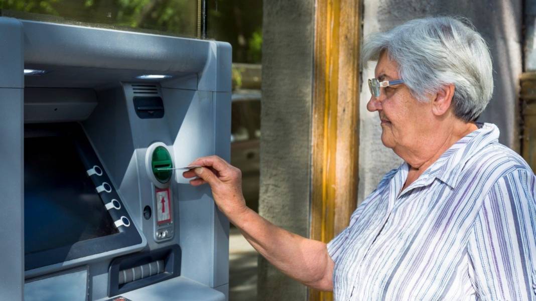 ATM'lere yeni güncelleme geldi: Artık bunu yapanın kartını ATM'ler anında yutacak 5