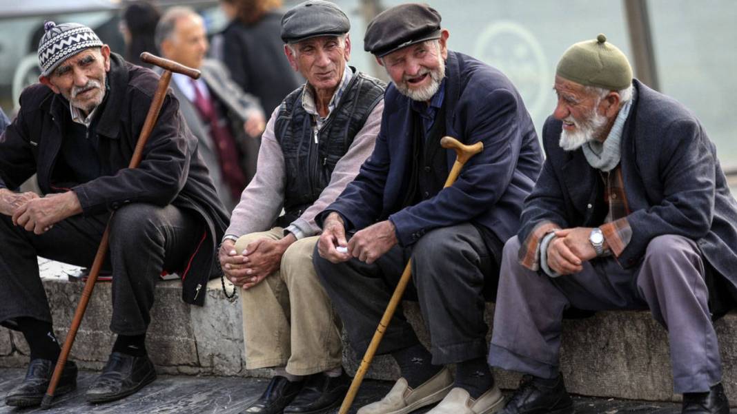 Tüm emeklilerin o borçları bir defaya mahsus silinecek. Kimsenin ödemesine gerek kalmayacak 5