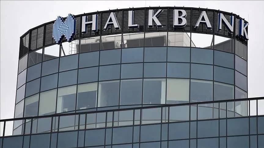 Halkbank’tan büyük destek: Bu emekliler bayramı rahat geçirecek 5