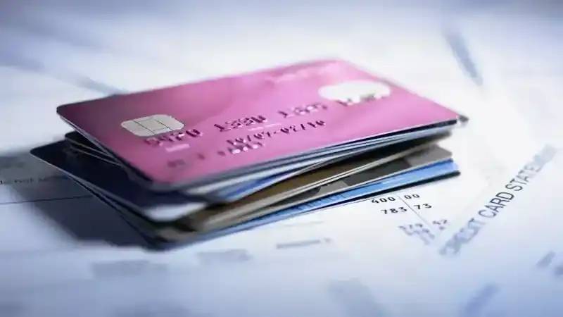 Kredi kartında flaş değişiklik: 3 kere üst üste asgarisini ödemeyen yandı! Kapatılacak 15