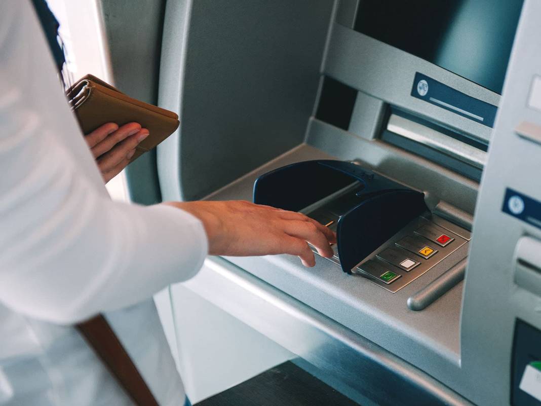 ATM'ler artık bunu yapanın kartını yutacak: Bayramüstü yeni güncelleme geldi 7