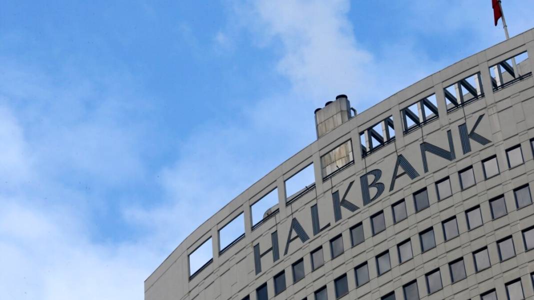 Halkbank’tan büyük destek: Bu emekliler bayramı rahat geçirecek 3