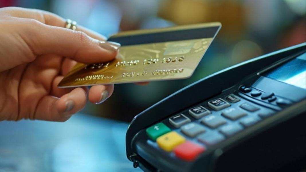 Kredi kartında flaş değişiklik: 3 kere üst üste asgarisini ödemeyen yandı! Kapatılacak 9