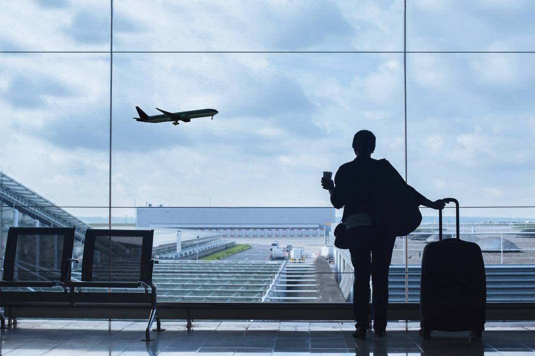 Havaalanlarında kurallar kökten değişiyor: Bunu yaptırmayanlar uçağa alınmayacak 1