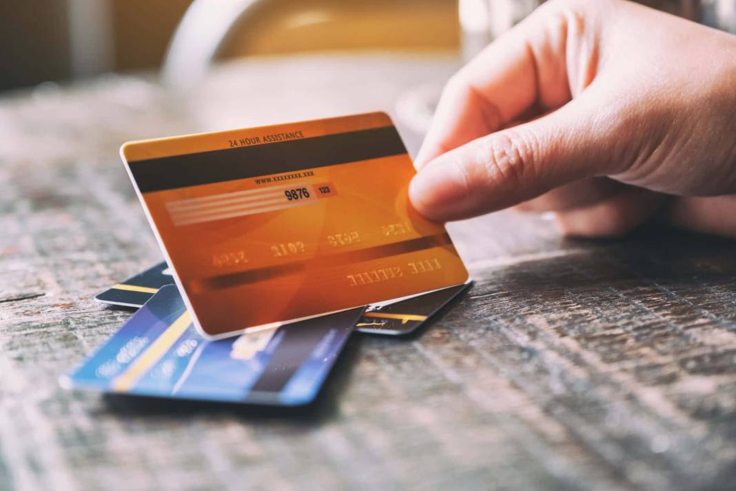Tüm kredi kartlarının limitleri düşürülecek: Talimat gitti tarih verildi 6