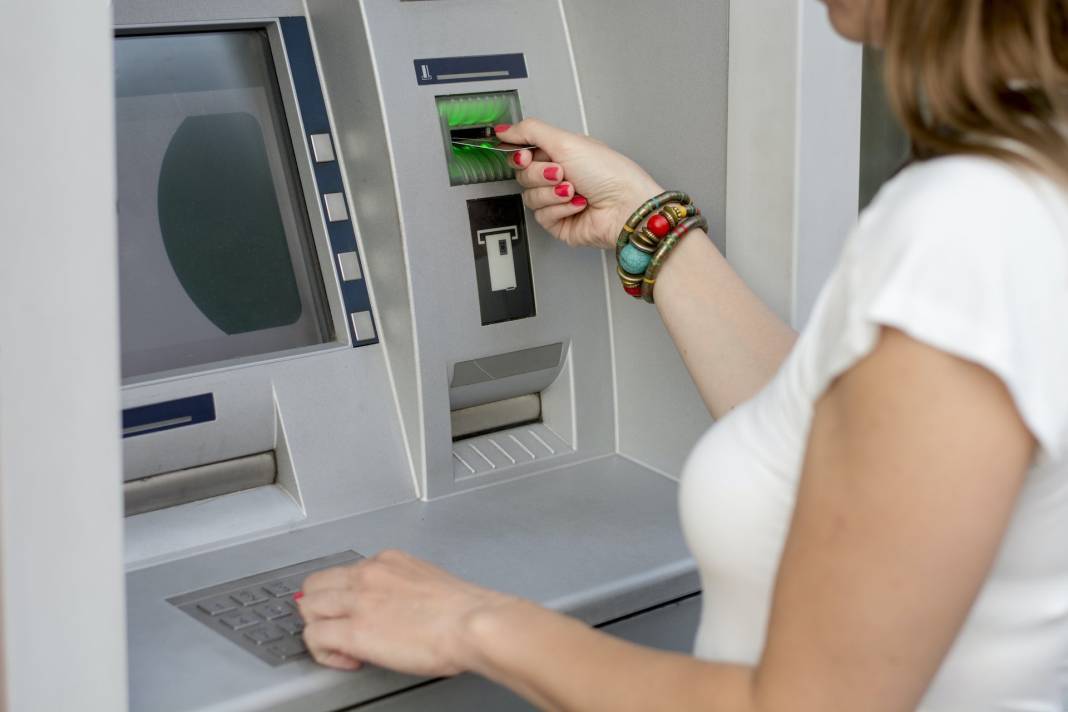 ATM'ler artık bunu yapanın kartını yutacak: Bayramüstü yeni güncelleme geldi 11