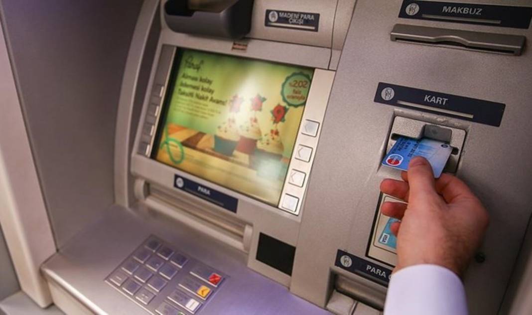 Bayramda ATM mağduriyeti: Kartlarını yerleştirenler büyük şok yaşadı 4