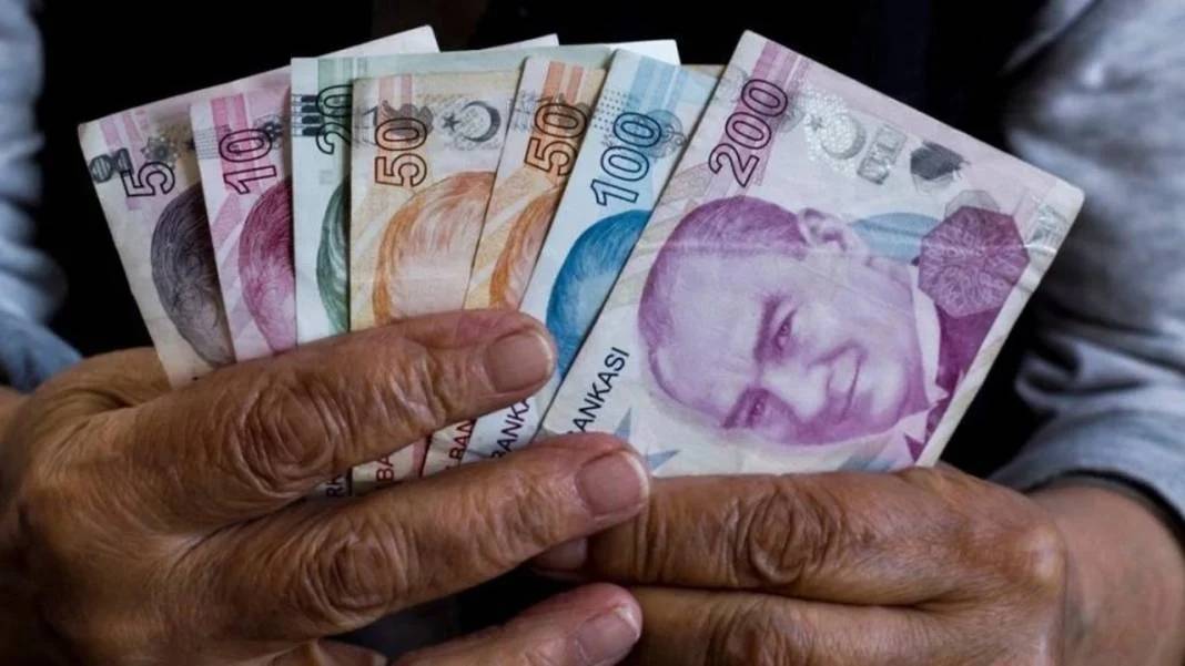 Engelli, evde bakım ve 65 yaş aylığı alanlar dikkat: Bakanlık zam için düğmeye bastı 5