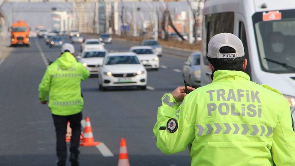 Bayram öncesi sürücüler derin bir oh çekecek: O trafik cezaları iptal edildi 1