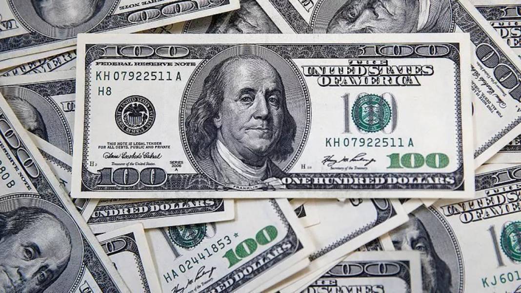 Ekonomistler açıkladı: Dolar yıl sonunda bu rakamı görecek 10