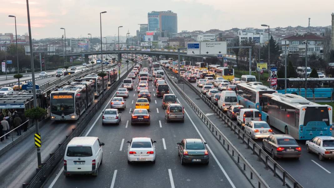 Trafikte yeni dönem başlıyor! Bakan tarih vererek açıkladı 3