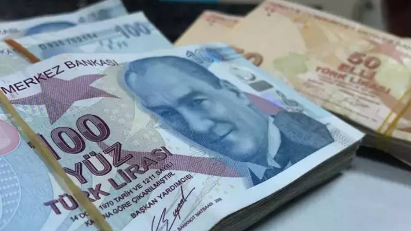 Bankalar mevduat faiz oranlarını güncelledi: 1 milyon TL'nin 1 aylık getirisi uçtu 2