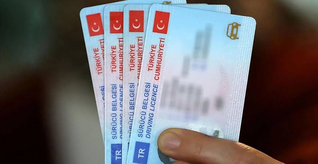 Eski ehliyet sahiplerine yeni sınav geliyor. Değişiklik Resmi Gazete'de yayımlandı 1