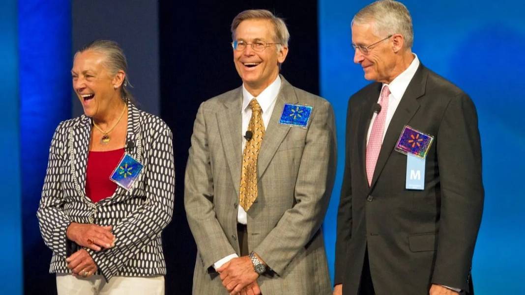 Dünyanın en zengin 5 ailesi belli oldu: İşte servetleri 6