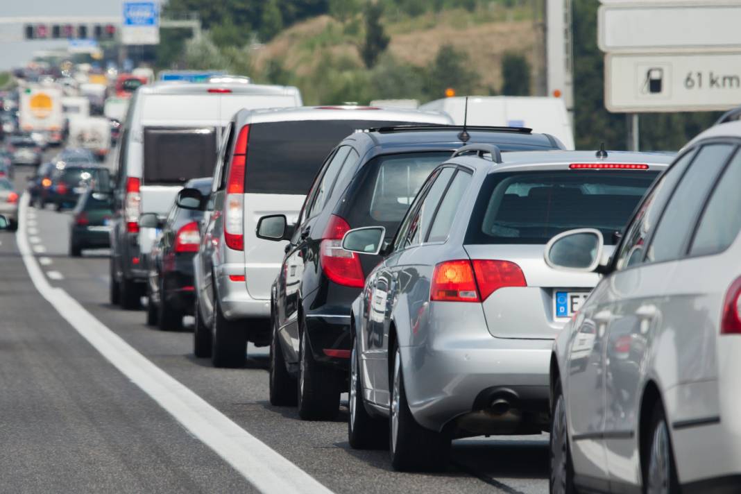 Araç sahipleri için yeni dönem: Plakalar teker teker sökülecek 8