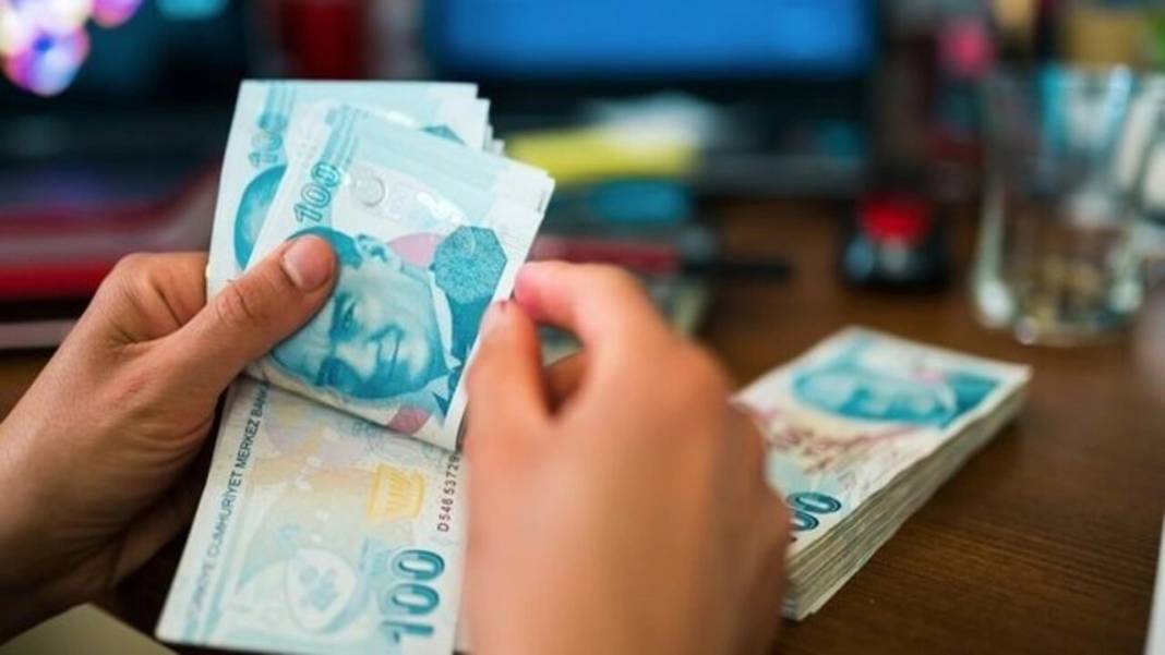 Emekli promosyonlarında büyük artış: Bankalar peş peşe duyurdu 8