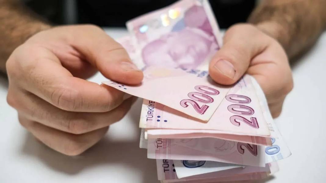 Emekli promosyonlarında büyük artış: Bankalar peş peşe duyurdu 6