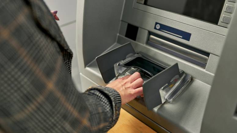 ATM'lerde yeni dönem: Para çekmek için artık bu belge zorunlu 6