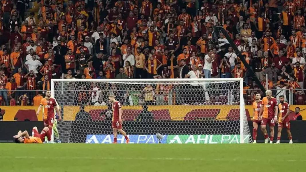 Galatasaray'dan transfer çılgınlığı! Dursun Özbek harekete geçti, ayrılacak isimler de belli oldu 8