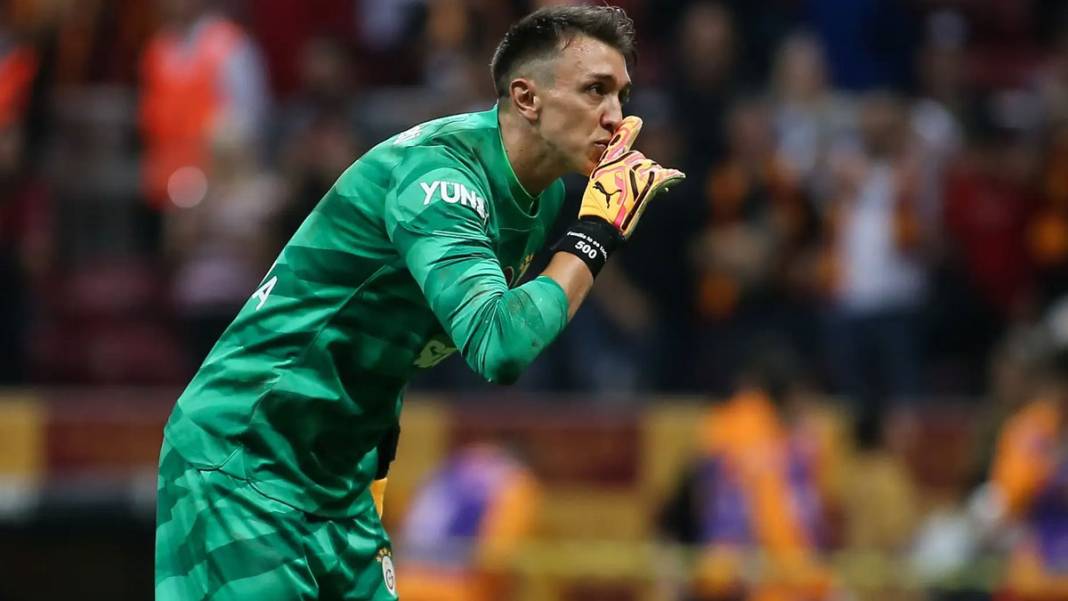 Galatasaray harekete geçti! Muslera'nın alternatifi Brezilya'dan geliyor 2