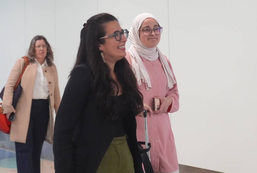 ABD'de serbest bırakılan Rümeysa Öztürk, Logan Havalimanı'na geldi 11