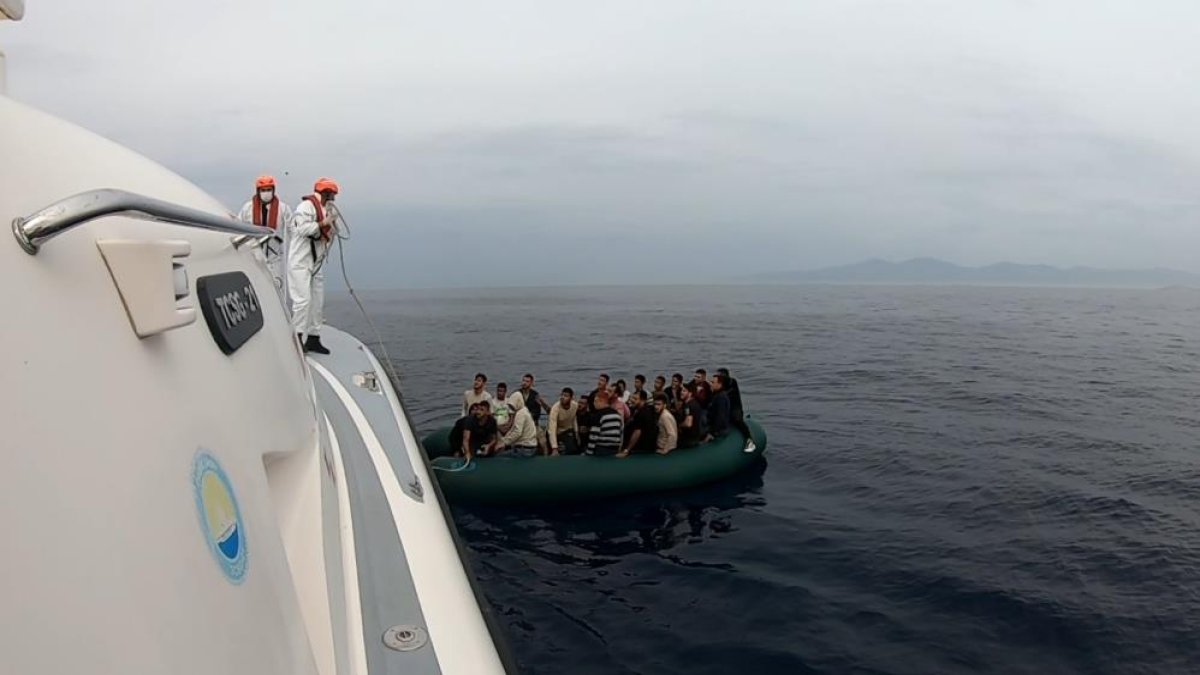Aydın'da kaçak göçmenler kurtarıldı