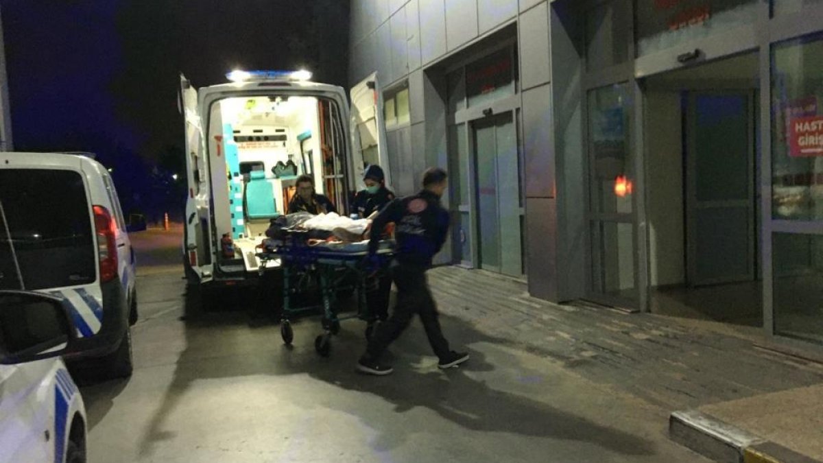 Alacağını isteyen yaşlı adamı vurdu