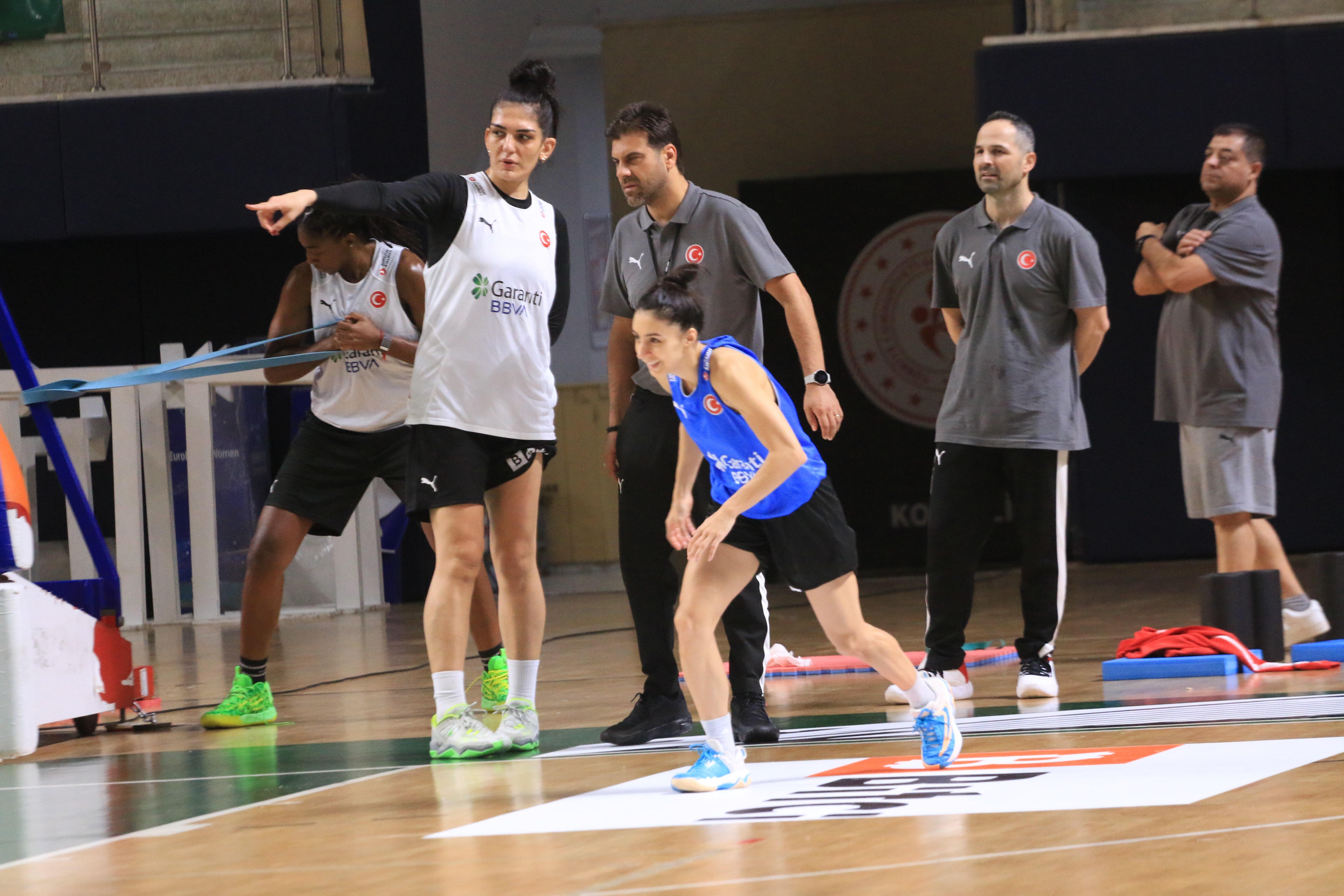 A Milli Kadın Basketbol Takımı'nda Slovakya maçı hazırlıkları sürüyor