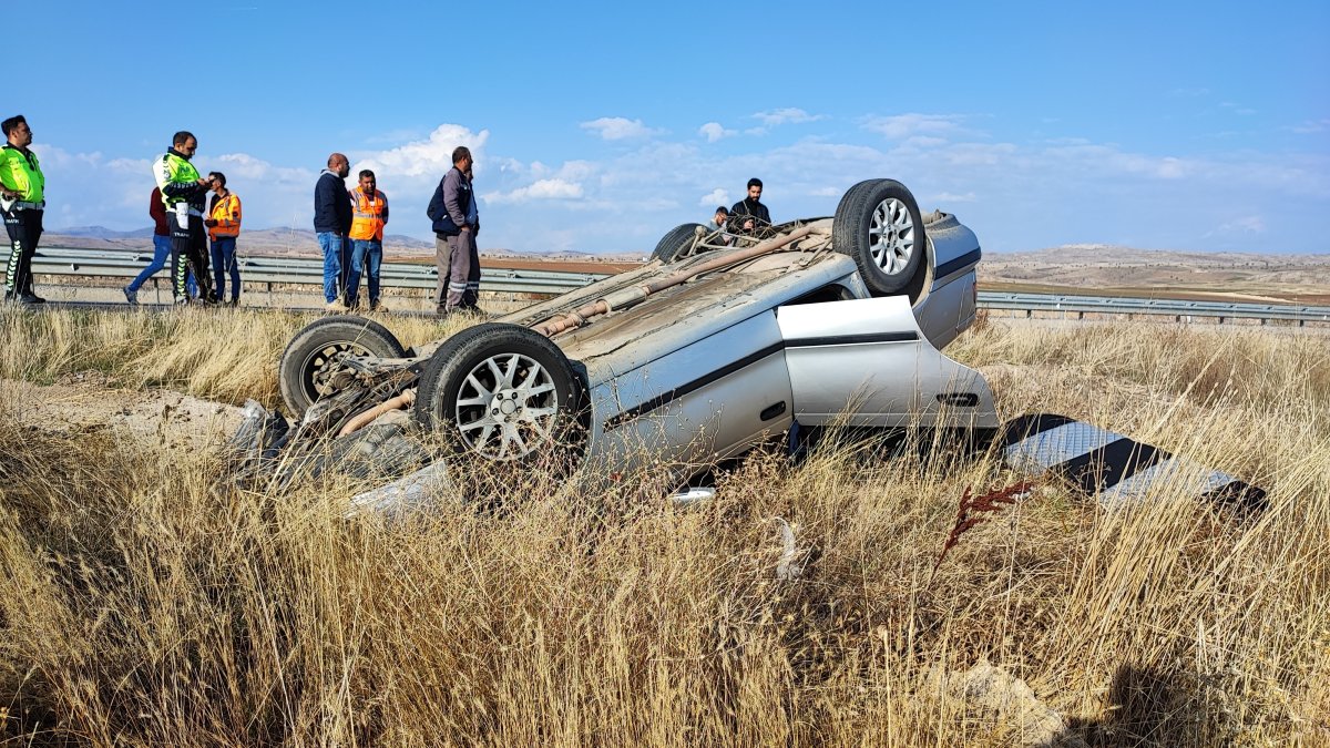Sivas'ta araç takla attı: 1 yaralı