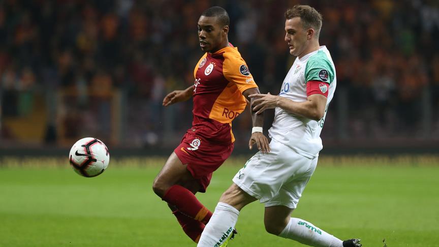 Galatasaray, evinde 16 maç sonra puan kaybetti