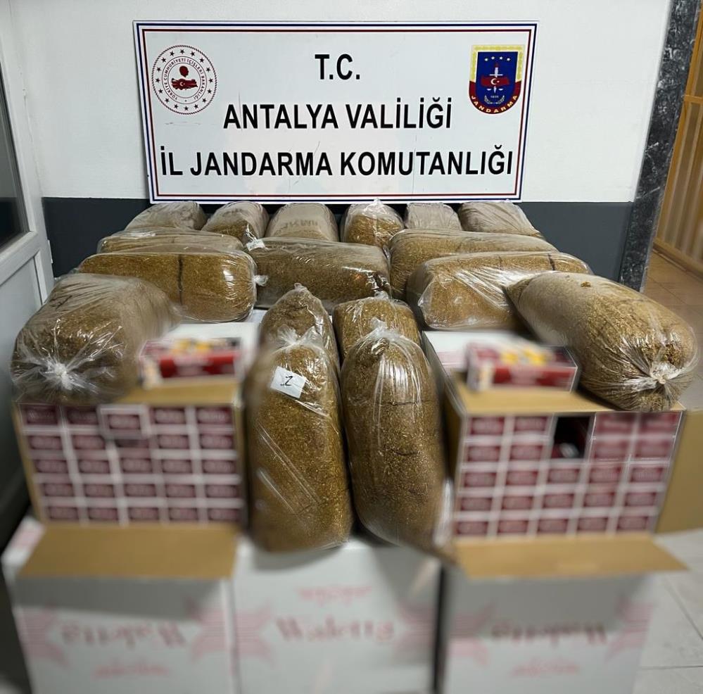 Antalya'da 190 kilogram kaçak tütün ele geçirildi